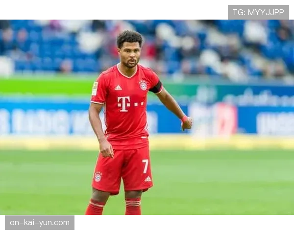 赛前最后一练,法兰克福全员健康,仅里茨参加部分合练。 赛前最后一练,法兰克福全员健康,仅里茨参加部分合练。