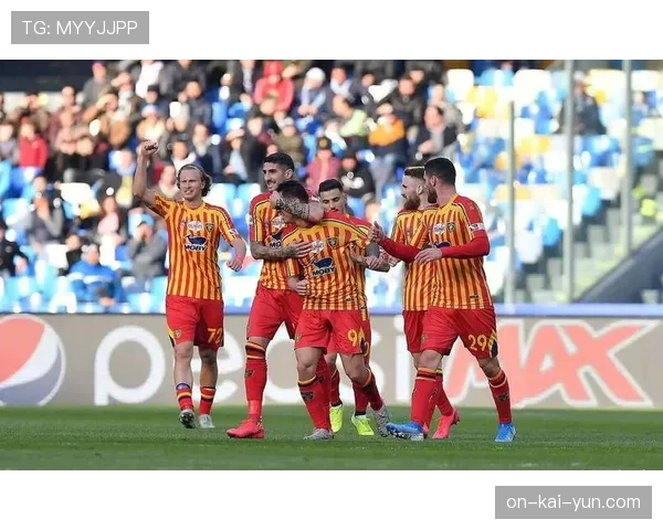 比利亚雷亚尔客场2-1力克毕尔巴鄂竞技，巩固欧冠席位